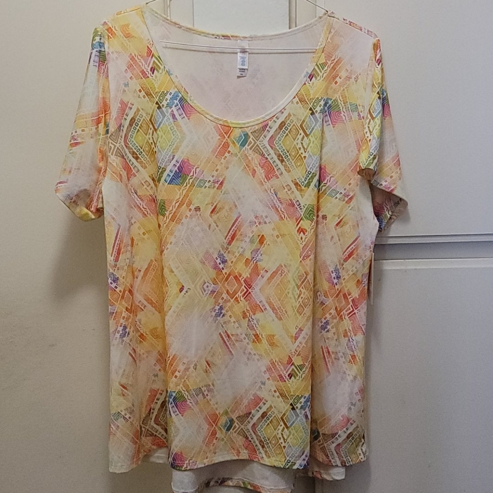 NWT LuLaRoe Classic T  size 3XL